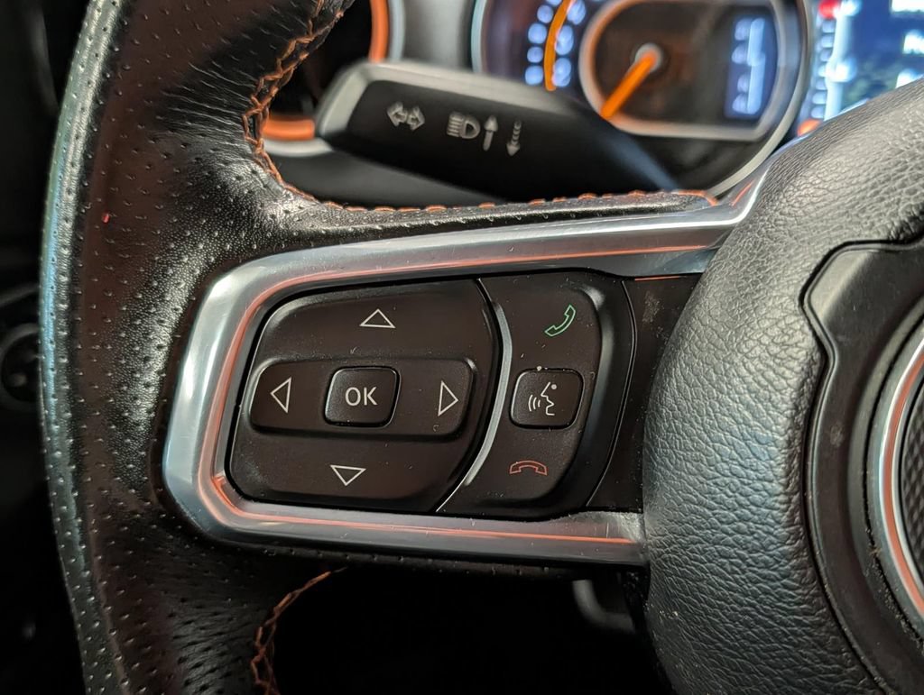 Used 2023 Jeep Gladiator Mojave AWD/4WD image 48