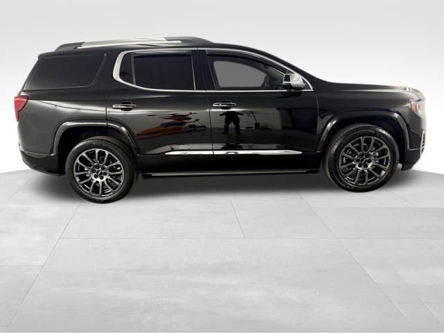 Used 2022 GMC Acadia Denali w/ Black Diamond Edition image 10