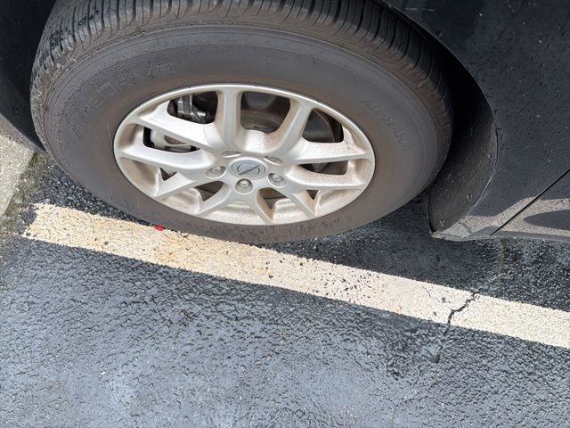 Used 2024 Chrysler Pacifica Touring-L FWD image 9