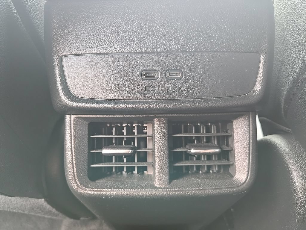 Used 2025 Chevrolet Equinox LT w/ Convenience Package II FWD image 37