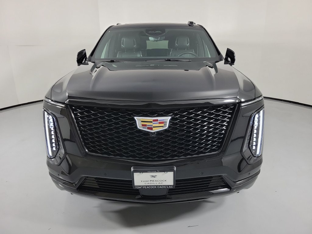 Used 2025 Cadillac Escalade ESV Sport AWD/4WD image 2