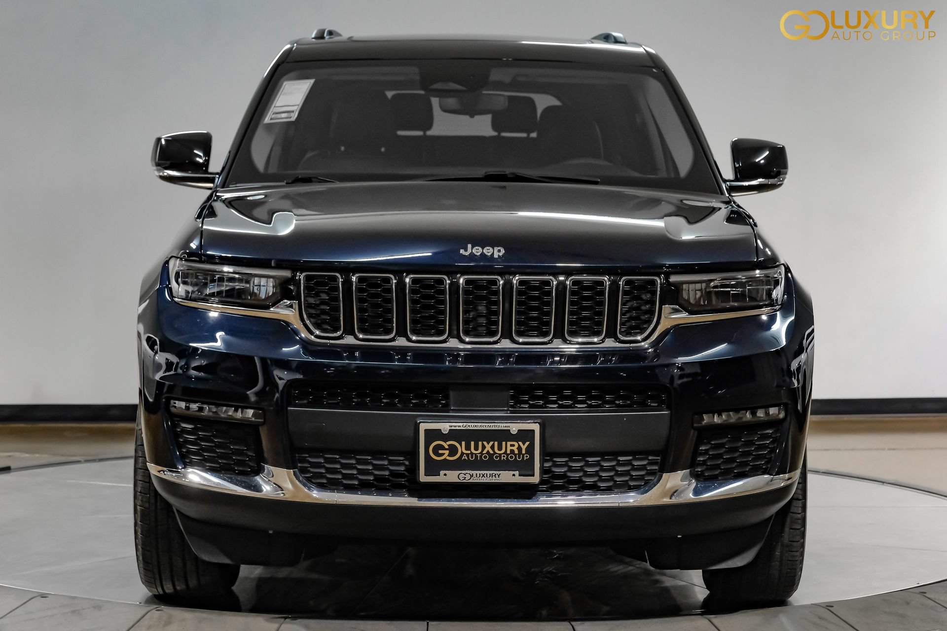 Used 2023 Jeep Grand Cherokee L Limited AWD/4WD image 7