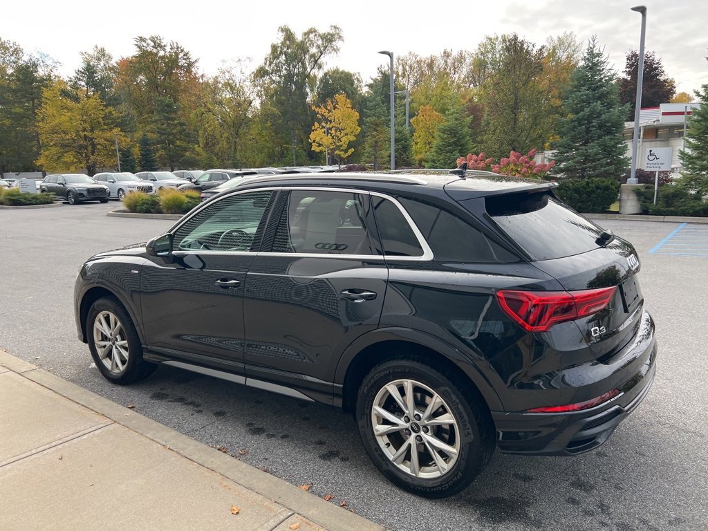 Used 2022 Audi Q3 2.0T Premium Plus w/ Premium Plus Package image 38