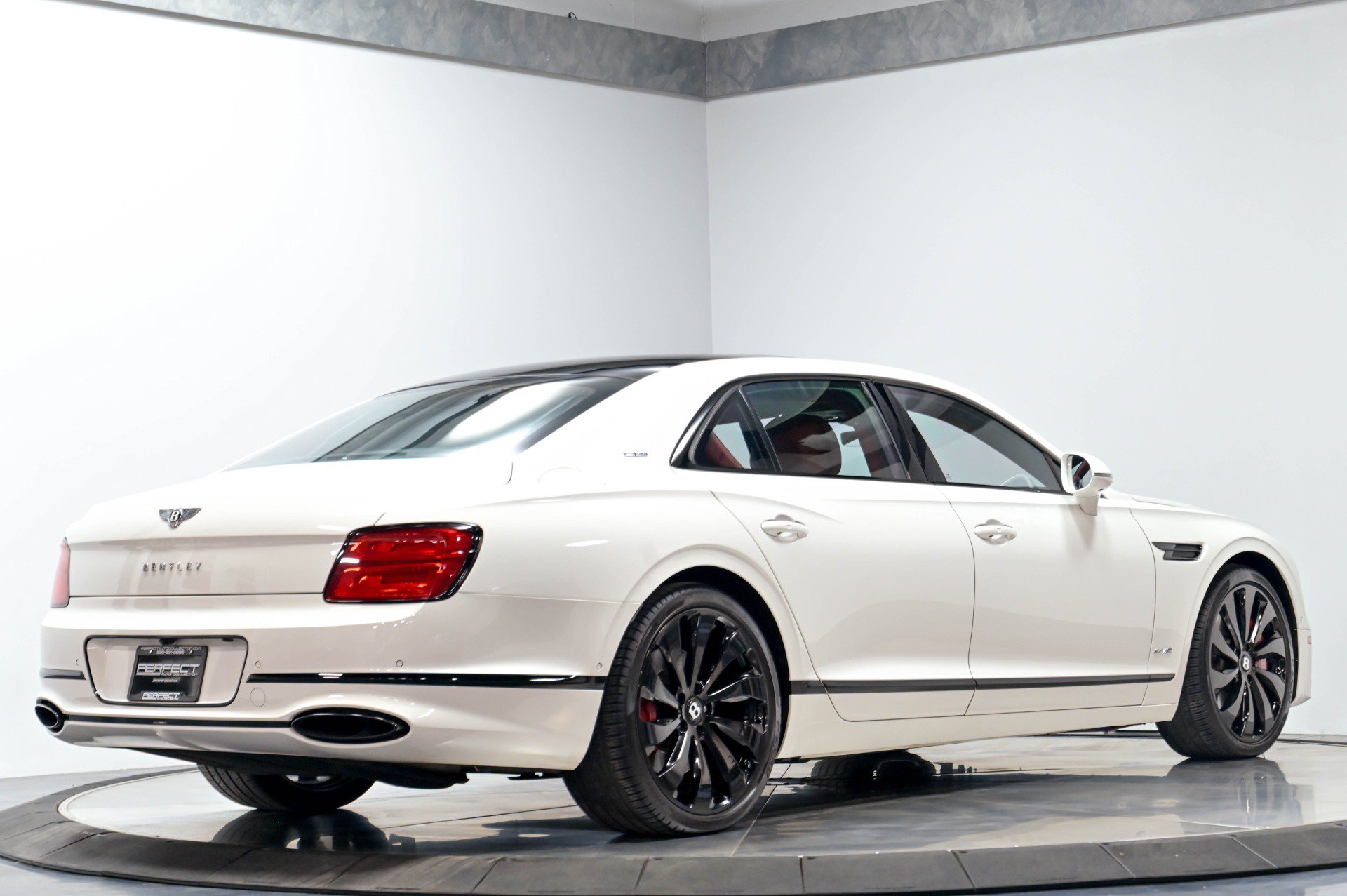 Used 2021 Bentley Flying Spur W12 w/ First Edition Specification AWD/4WD image 24