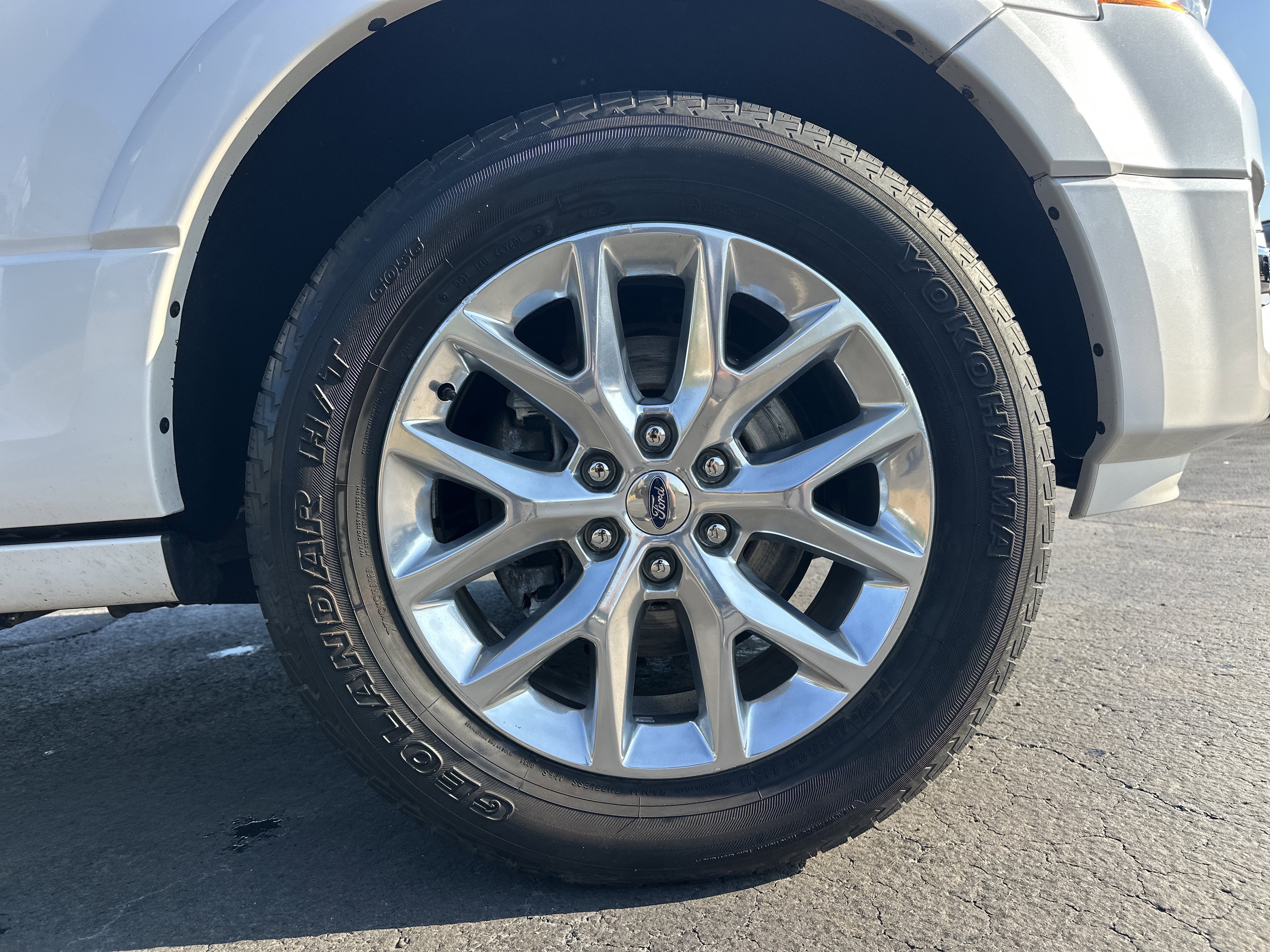 Used 2017 Ford Expedition Limited w/ Equipment Group 301A RWD image 13