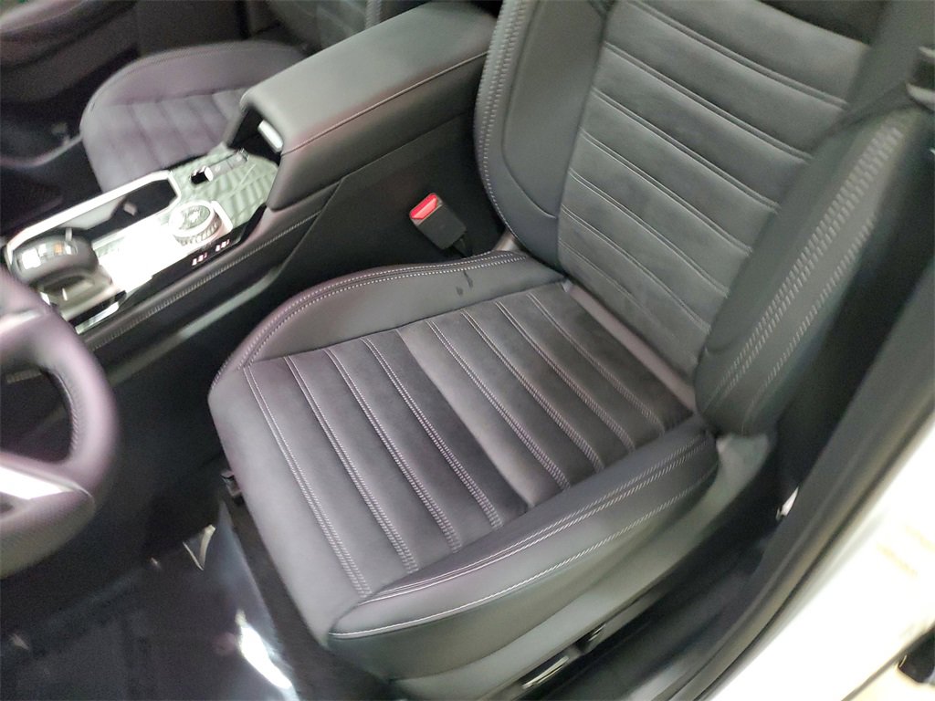 New 2025 Mitsubishi Outlander SE image 22