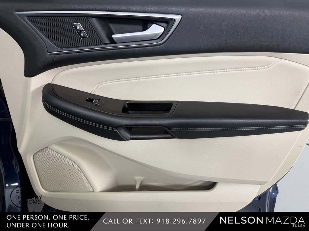 Used 2017 Ford Edge Titanium w/ Equipment Group 301A AWD/4WD image 47