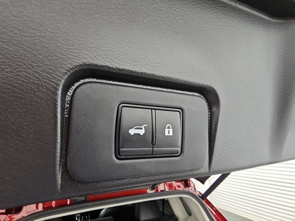 Used 2023 Nissan Rogue SL AWD/4WD image 33