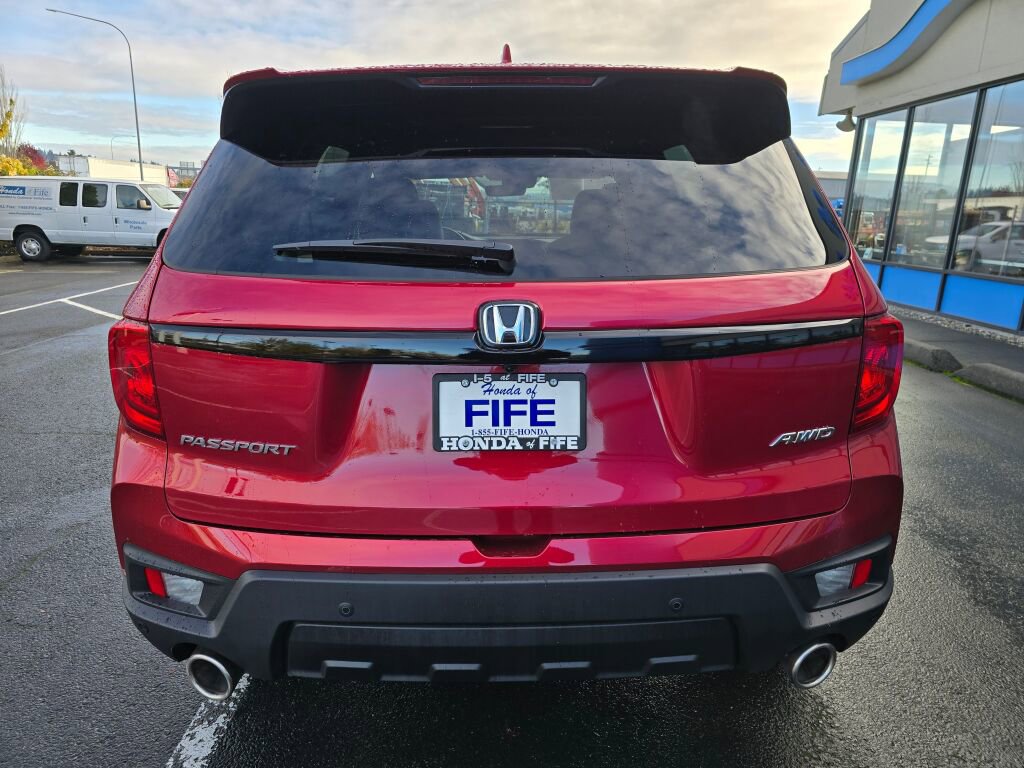 Certified 2025 Honda Passport EX-L image 4