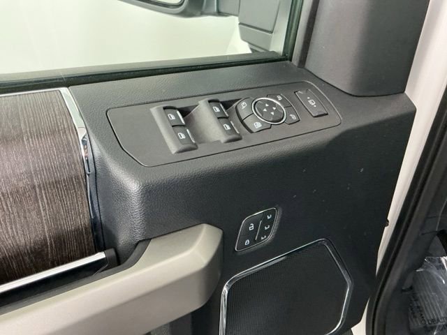 Used 2021 Ford F250 Lariat image 16