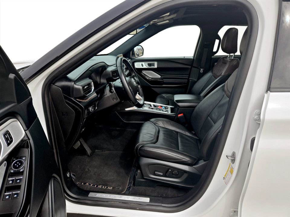 Used 2023 Ford Explorer Platinum w/ Technology Package image 28