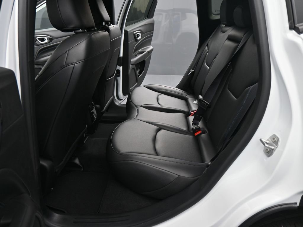 New 2026 Jeep Compass Limited image 13