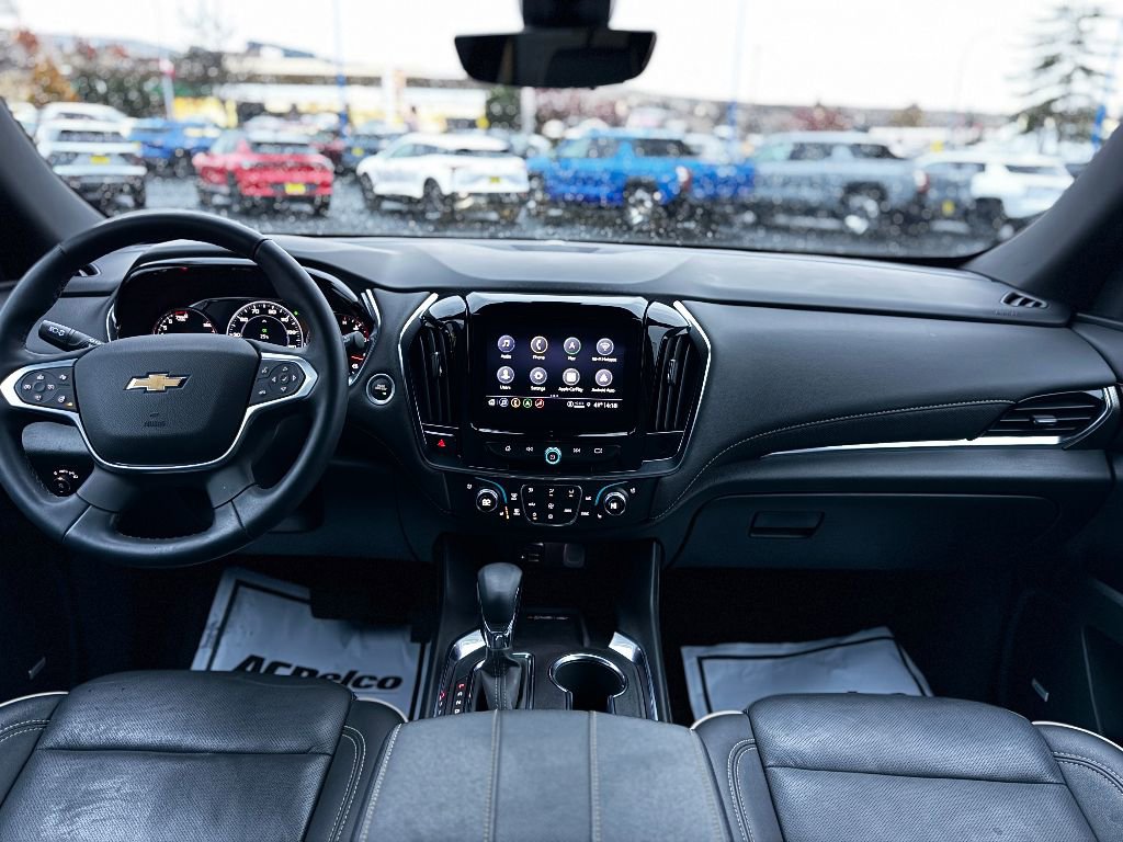 Used 2023 Chevrolet Traverse Premier image 7