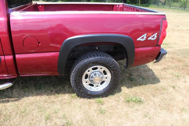 Used 2004 Chevrolet Silverado 2500 LT AWD/4WD image 11