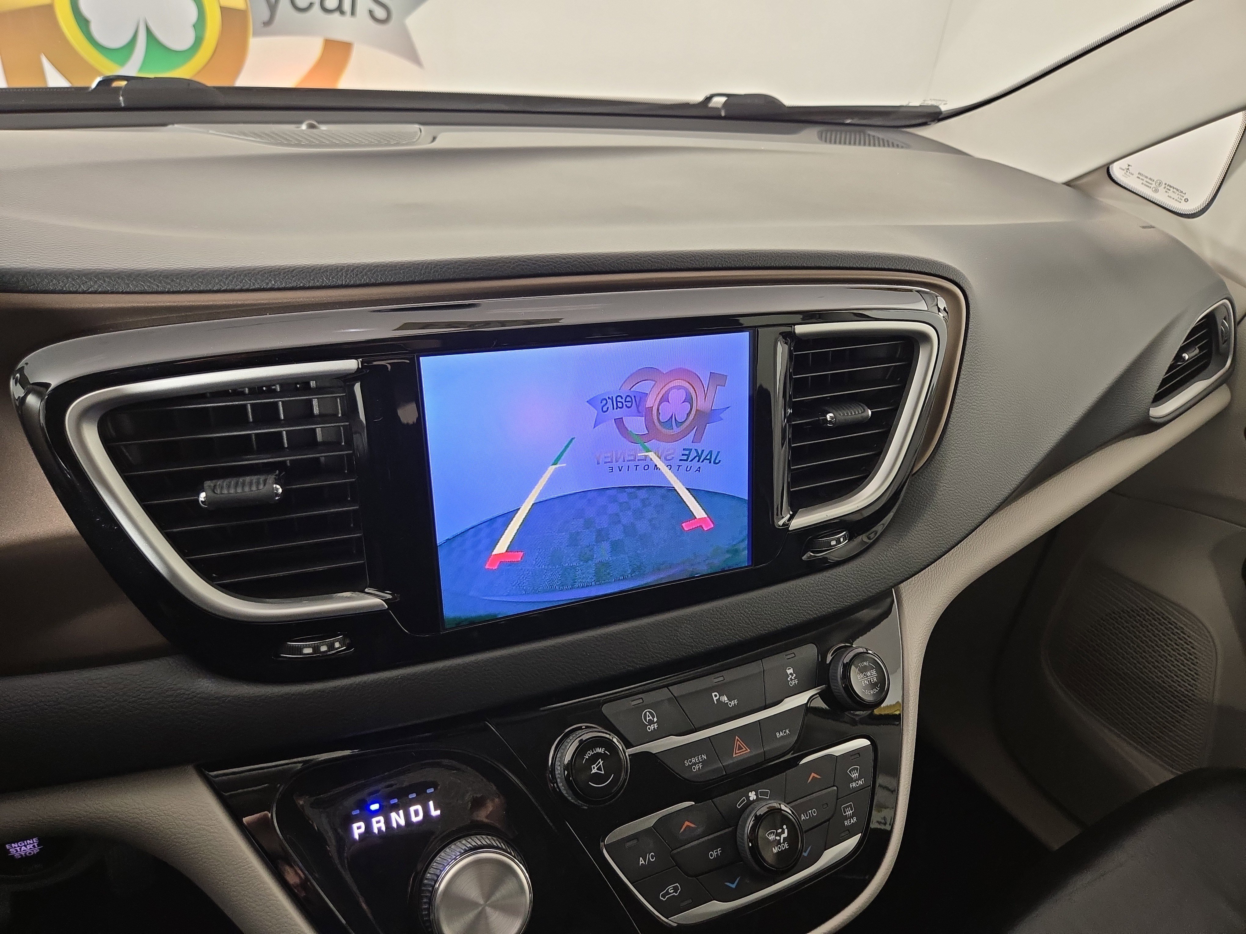 Used 2017 Chrysler Pacifica Touring-L image 23