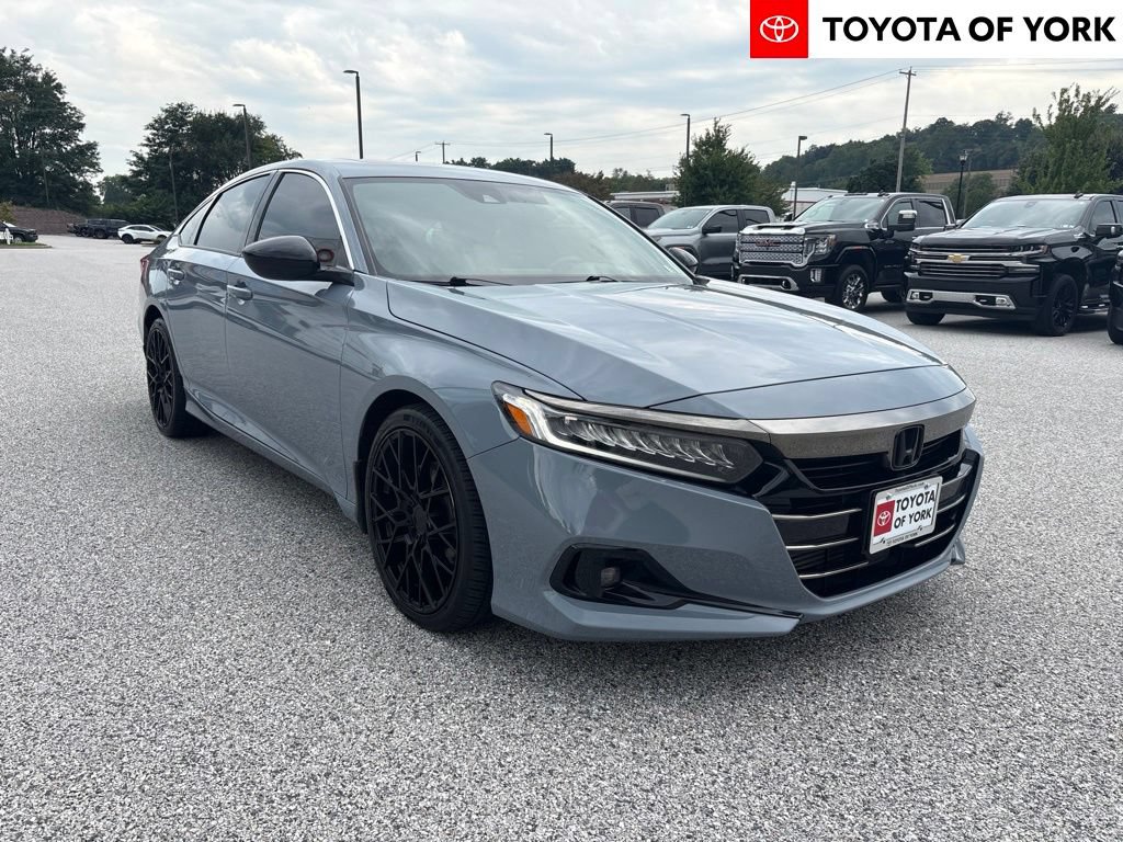 Used 2022 Honda Accord Sport image 1
