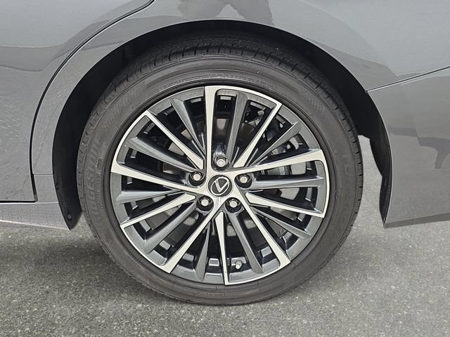 Used 2025 Lexus ES 350 w/ Premium Package FWD image 30