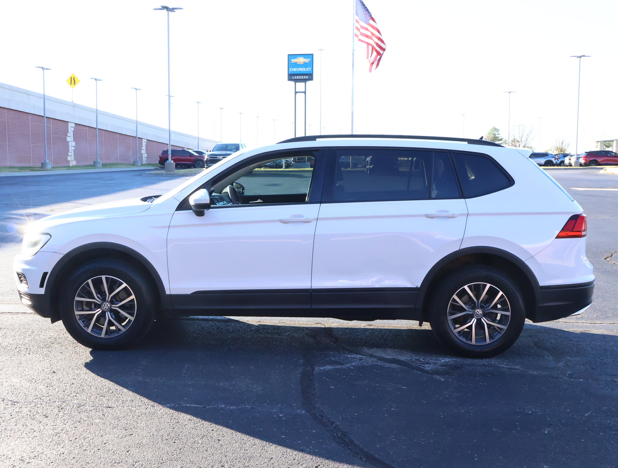 Used 2021 Volkswagen Tiguan S image 27