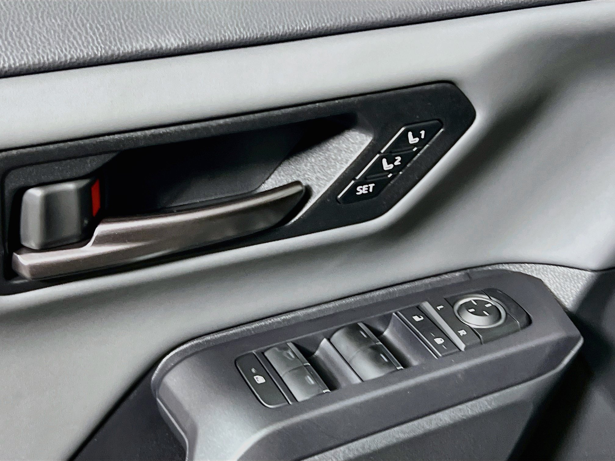 New 2026 Toyota RAV4 XSE AWD/4WD image 16