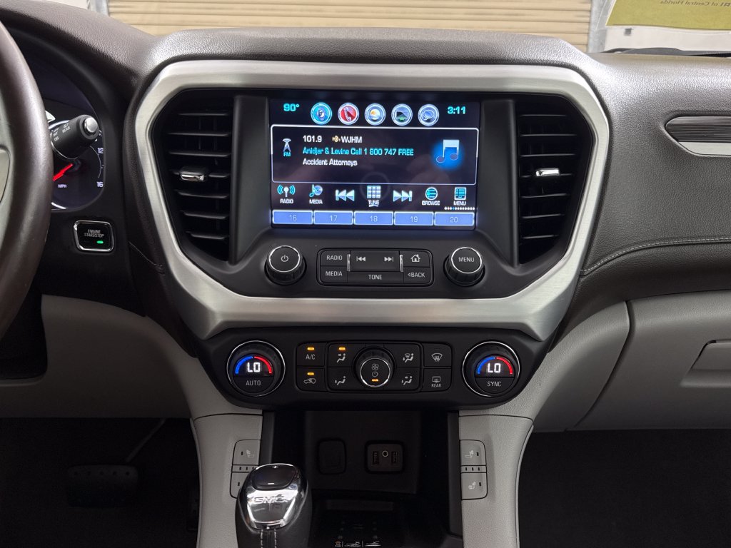 Used 2019 GMC Acadia SLT w/ LPO, Floor Liner Package FWD image 19