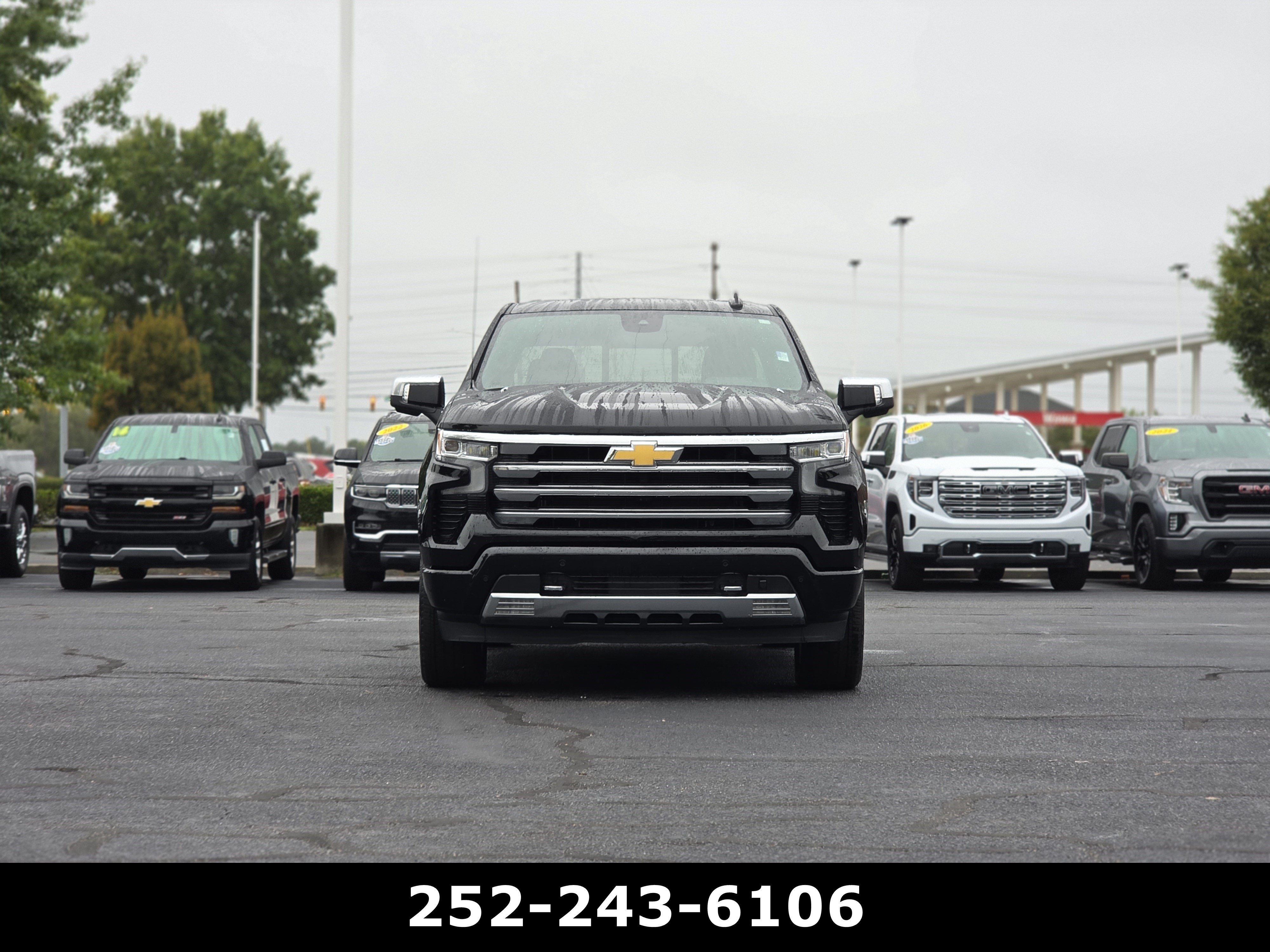 Used 2026 Chevrolet Silverado 1500 High Country w/ High Country Premium Package AWD/4WD image 2