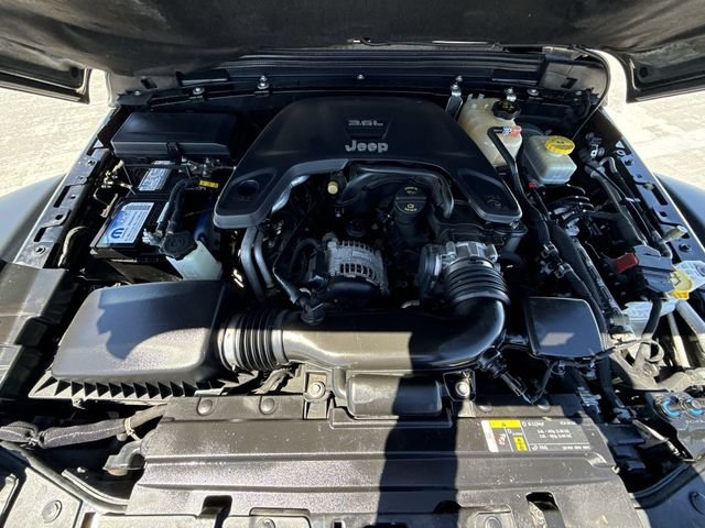 Used 2020 Jeep Wrangler Unlimited Rubicon AWD/4WD image 27