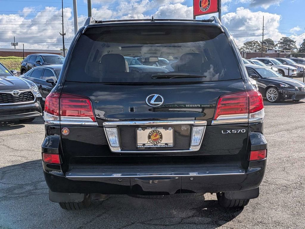 Used 2013 Lexus LX 570 4WD w/ Luxury Pkg image 6