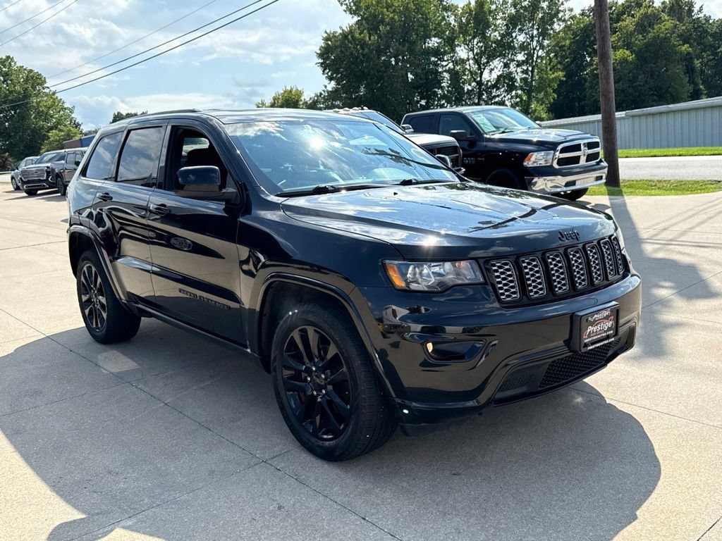 Used 2019 Jeep Grand Cherokee Altitude AWD/4WD image 19