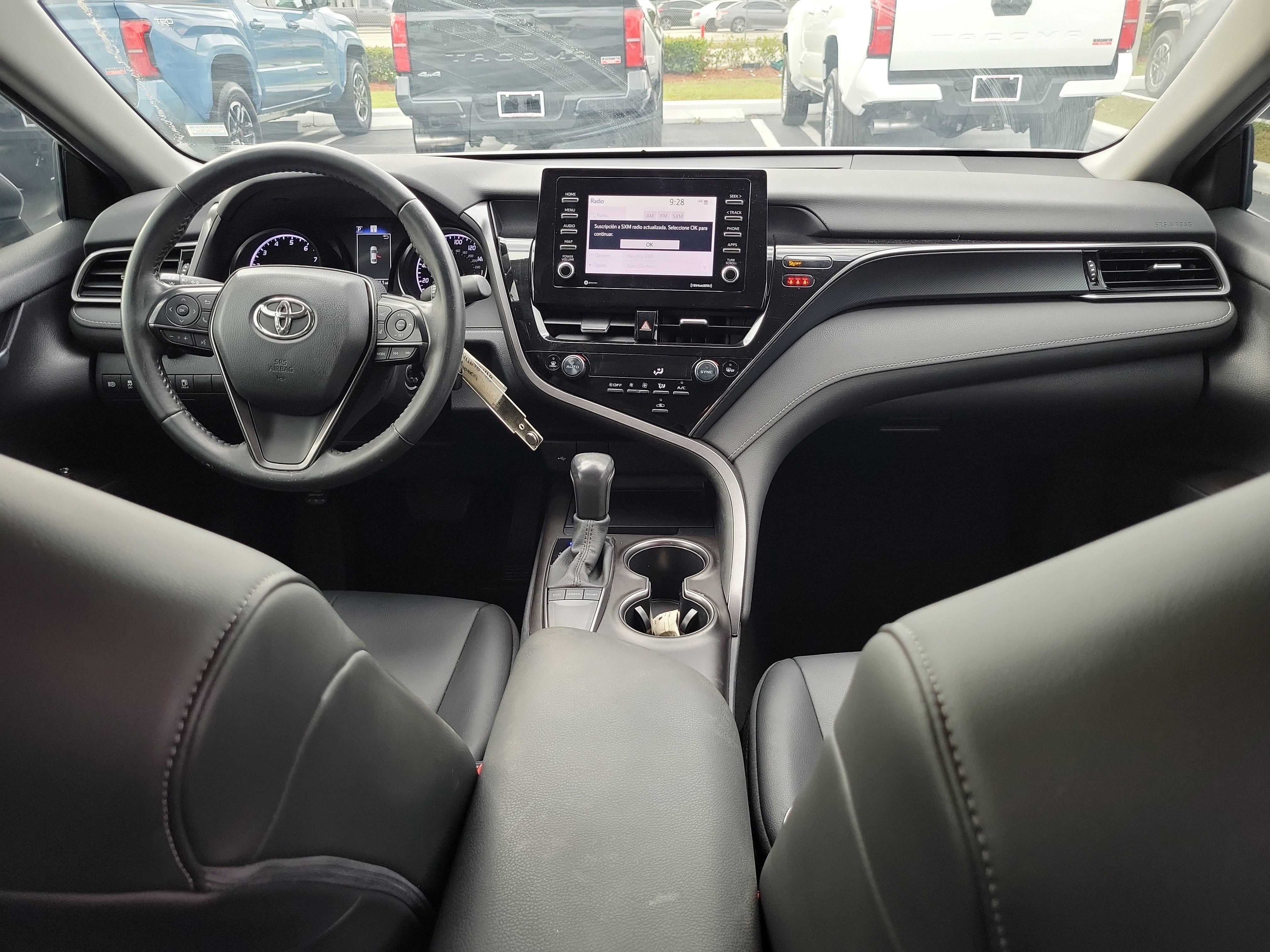 Used 2022 Toyota Camry SE image 16