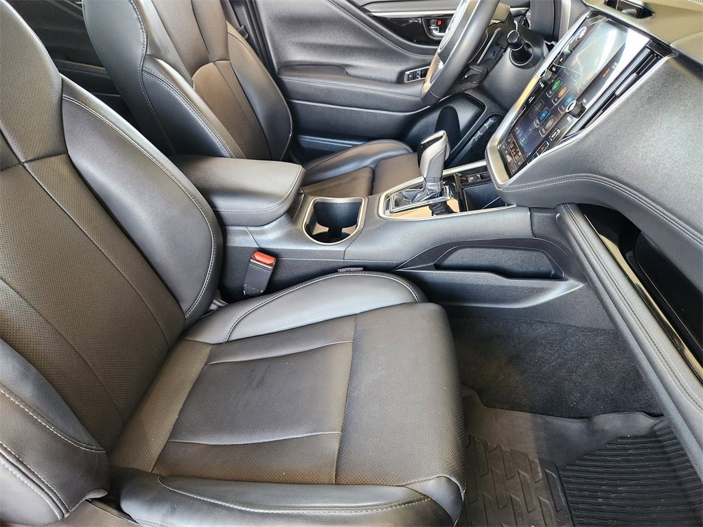 Used 2022 Subaru Outback Limited image 10