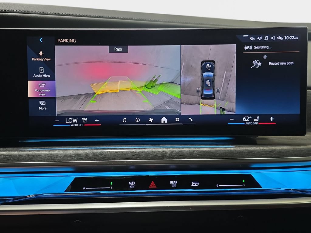 Certified 2023 BMW i7 xDrive60 AWD/4WD image 24
