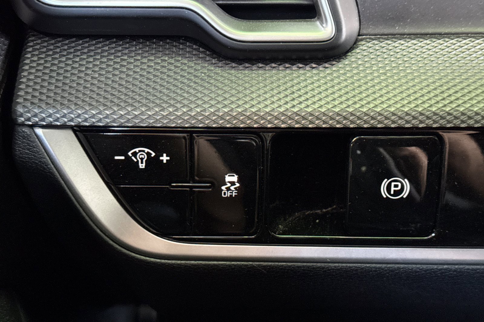 Used 2024 Kia Sportage LX image 39