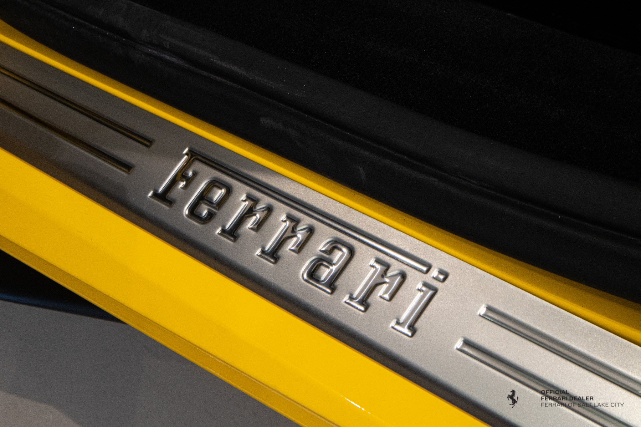 Used 2021 Ferrari F8 Tributo RWD image 13