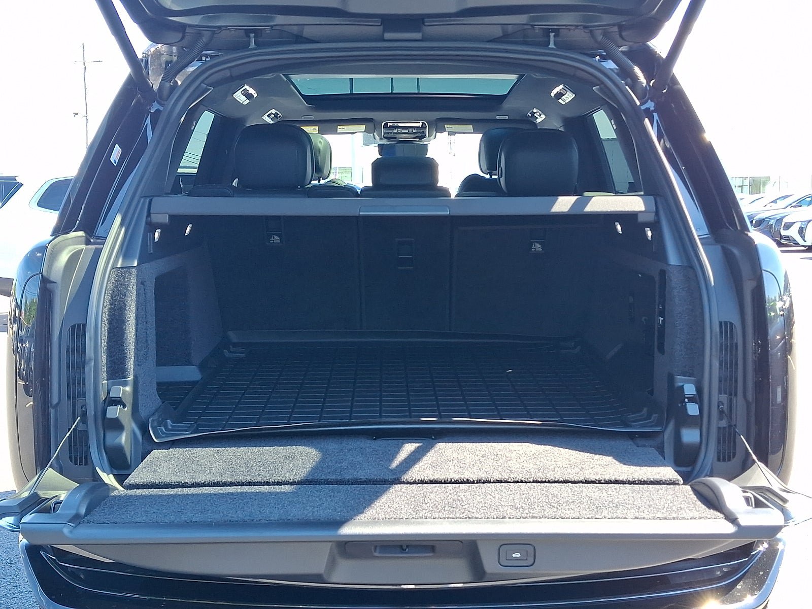Used 2024 Land Rover Range Rover SE AWD/4WD image 28