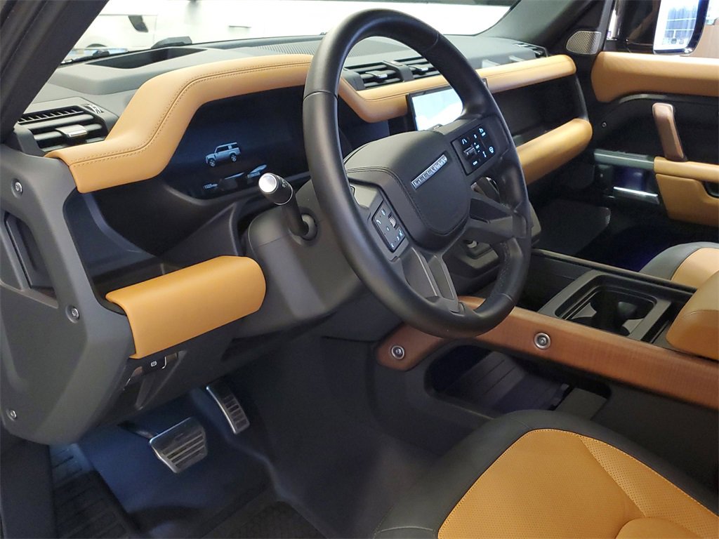 Used 2024 Land Rover Defender 130 X image 7