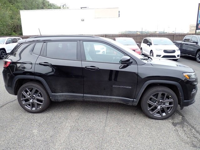 New 2026 Jeep Compass Limited image 8