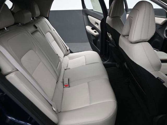 Used 2023 Nissan Ariya FWD image 27