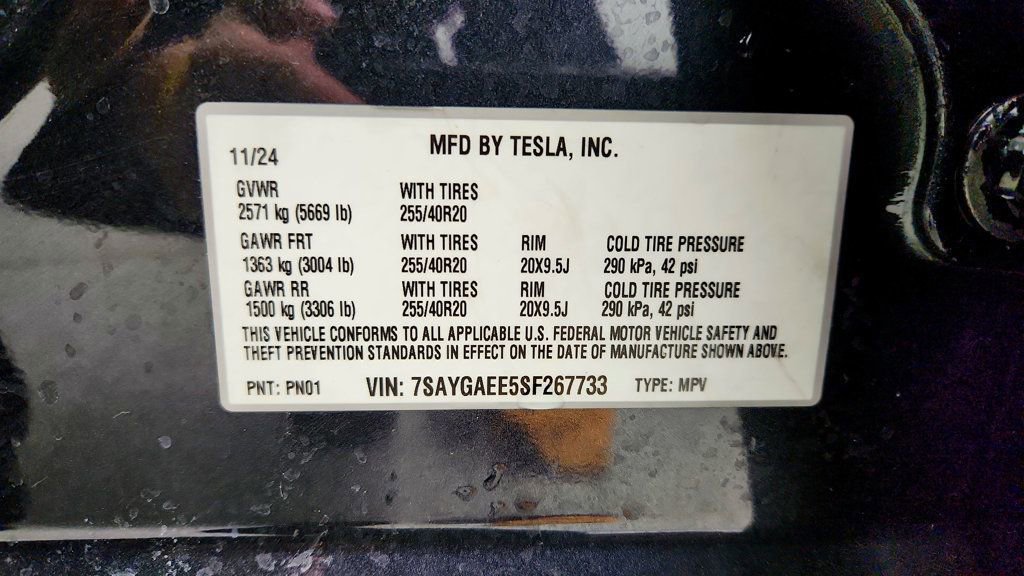 Used 2025 Tesla Model Y Long Range image 41