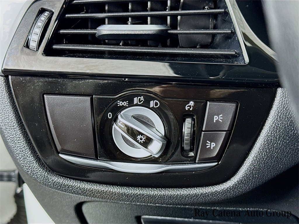 Certified 2022 BMW 530i xDrive w/ Premium Package image 10