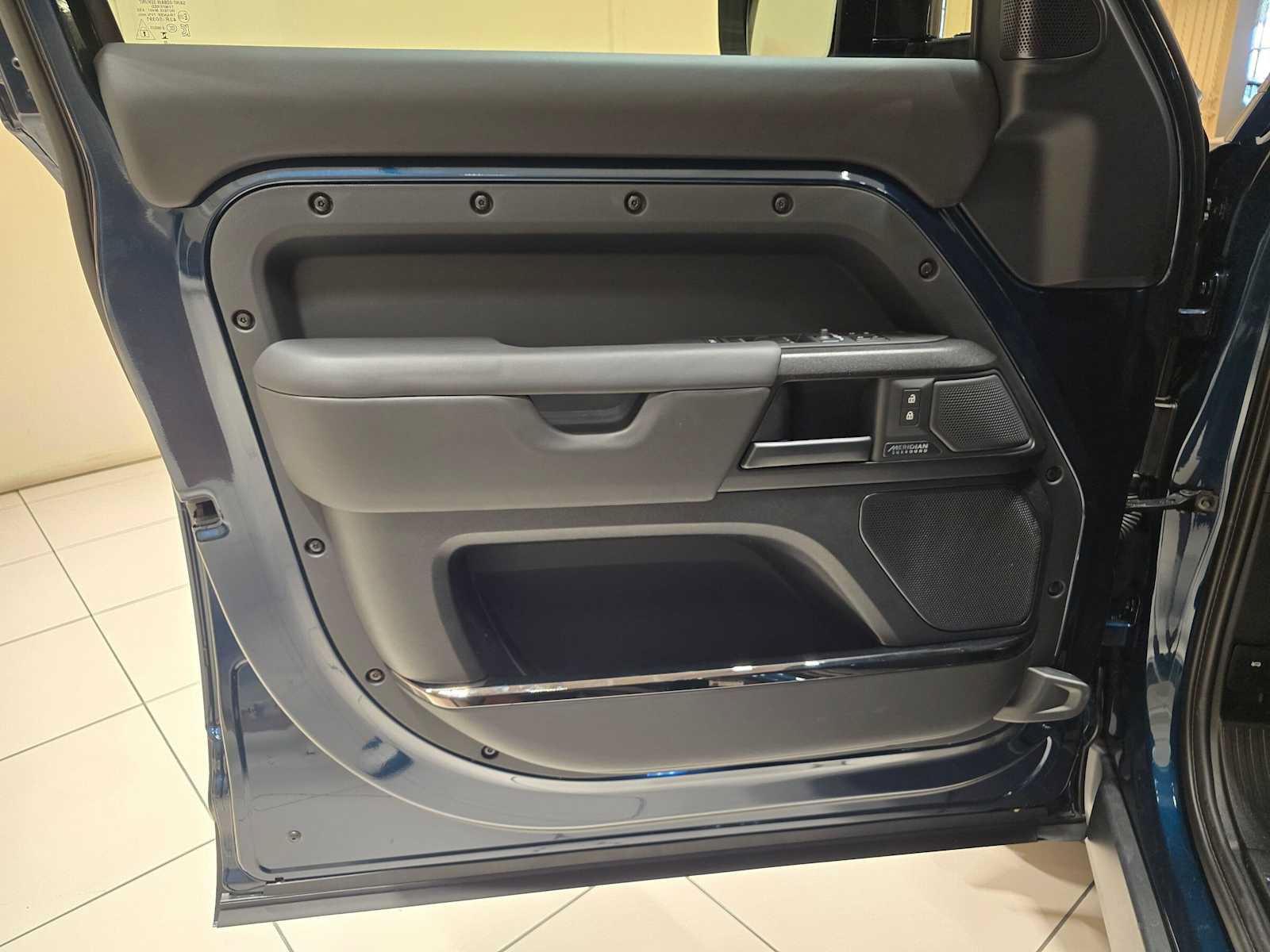 New 2026 Land Rover Defender 110 OCTA AWD/4WD image 20