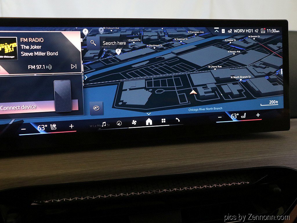 Used 2025 BMW 430i xDrive Coupe w/ Premium Package image 17