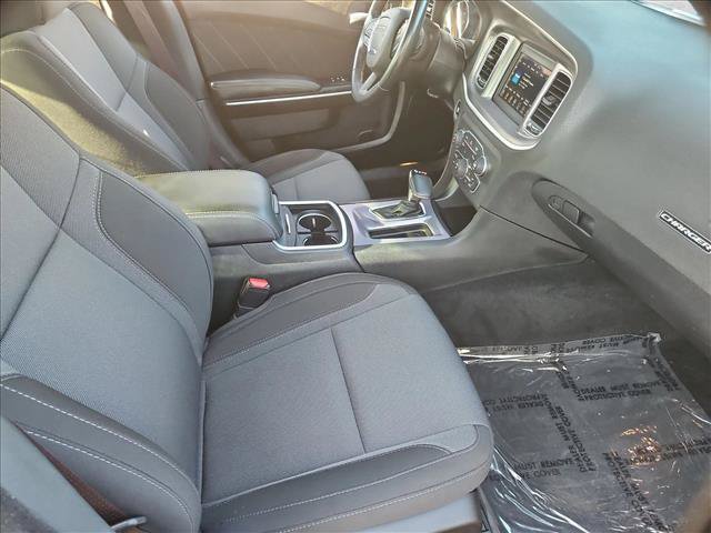 Used 2020 Dodge Charger SXT RWD image 25