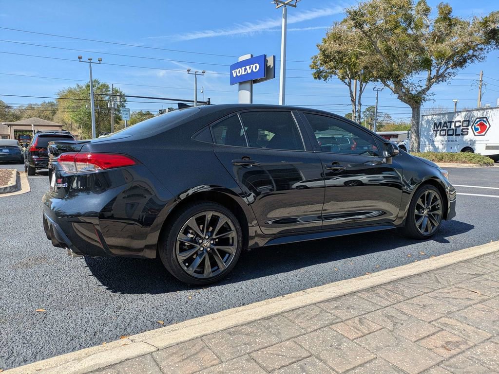 Used 2023 Toyota Corolla SE image 6