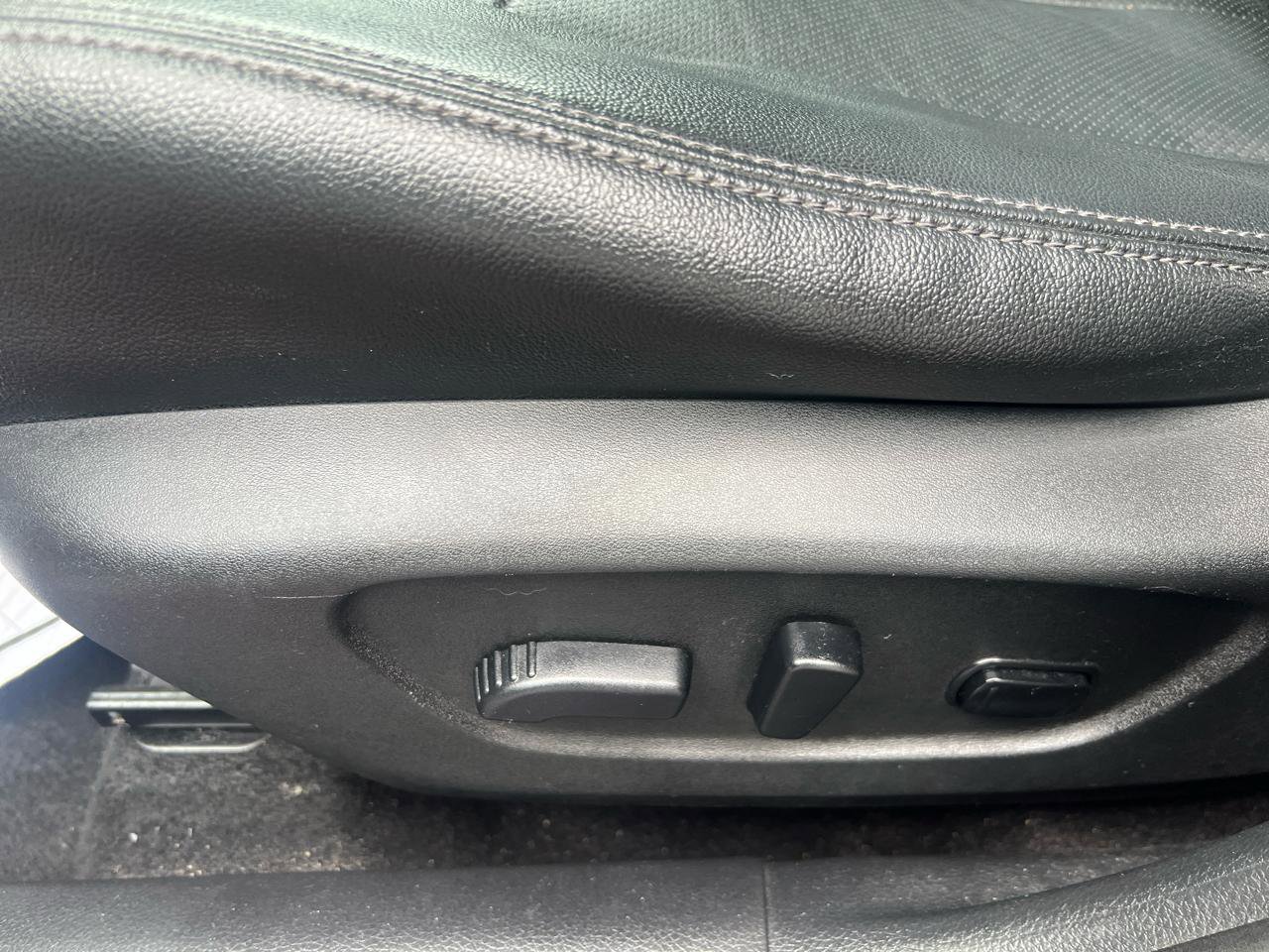 Used 2016 Nissan Rogue SL image 17