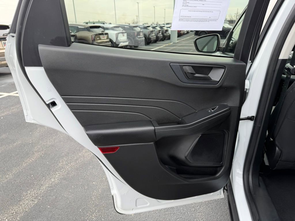 Used 2022 Ford Escape SE w/ Convenience Package image 16