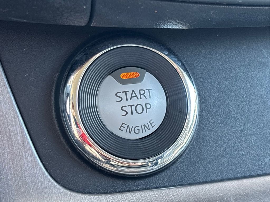 Used 2024 Nissan Murano SV image 28