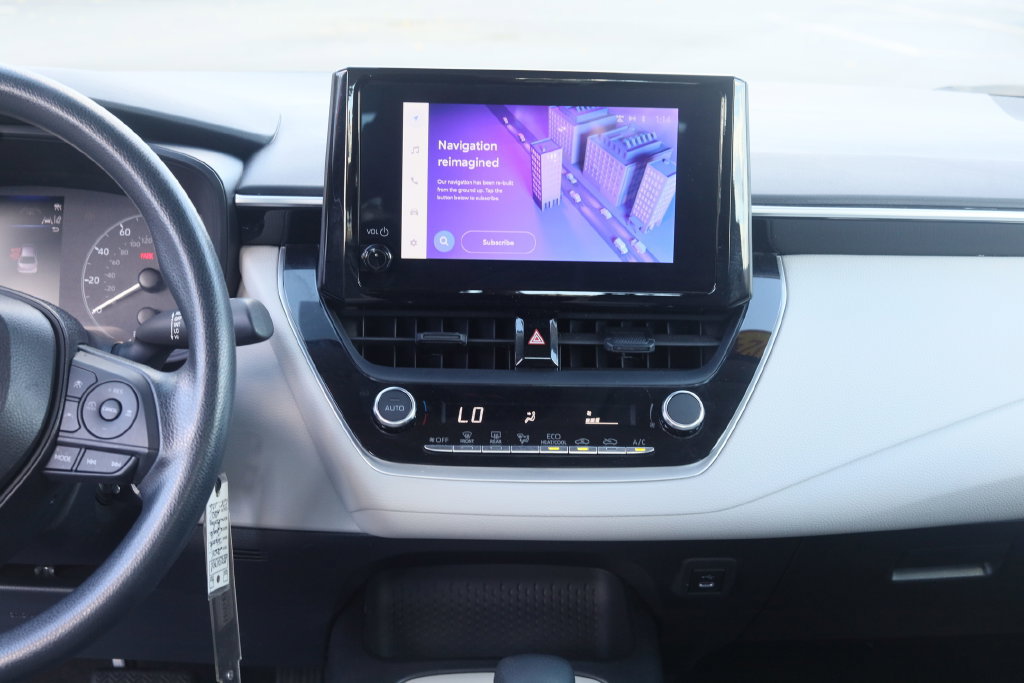Used 2024 Toyota Corolla LE FWD image 10