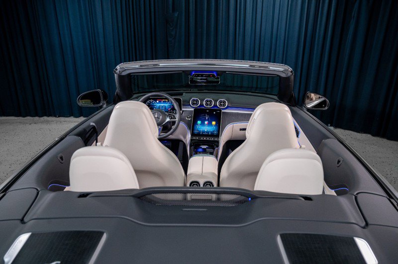 New 2026 Mercedes-Benz CLE 300 4MATIC Cabriolet image 6