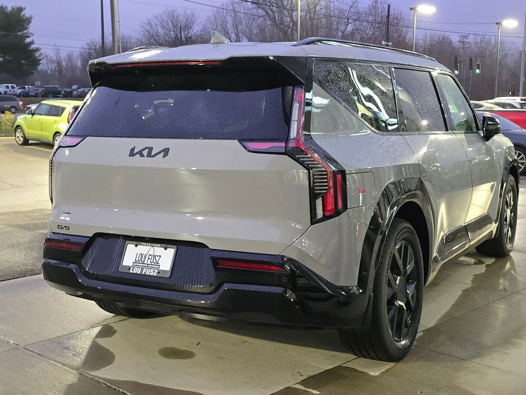 New 2026 Kia EV9 Land w/ Nightfall Edition Package image 18