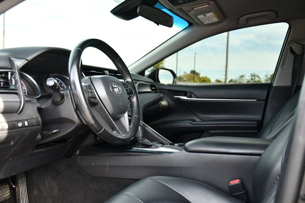 Used 2019 Toyota Camry SE FWD image 15